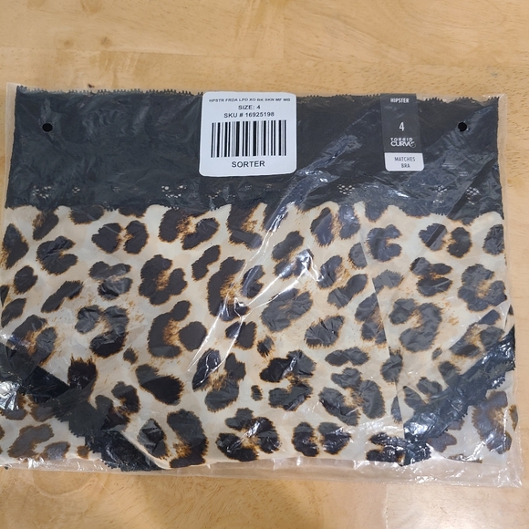 TORRID HIPSTER PANTY - Picture 14 of 16